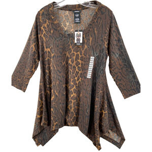 NWT Premise Sweater Womens Sz Large Brown Animal Print 3/4 Sleeve Shark Bite Hem